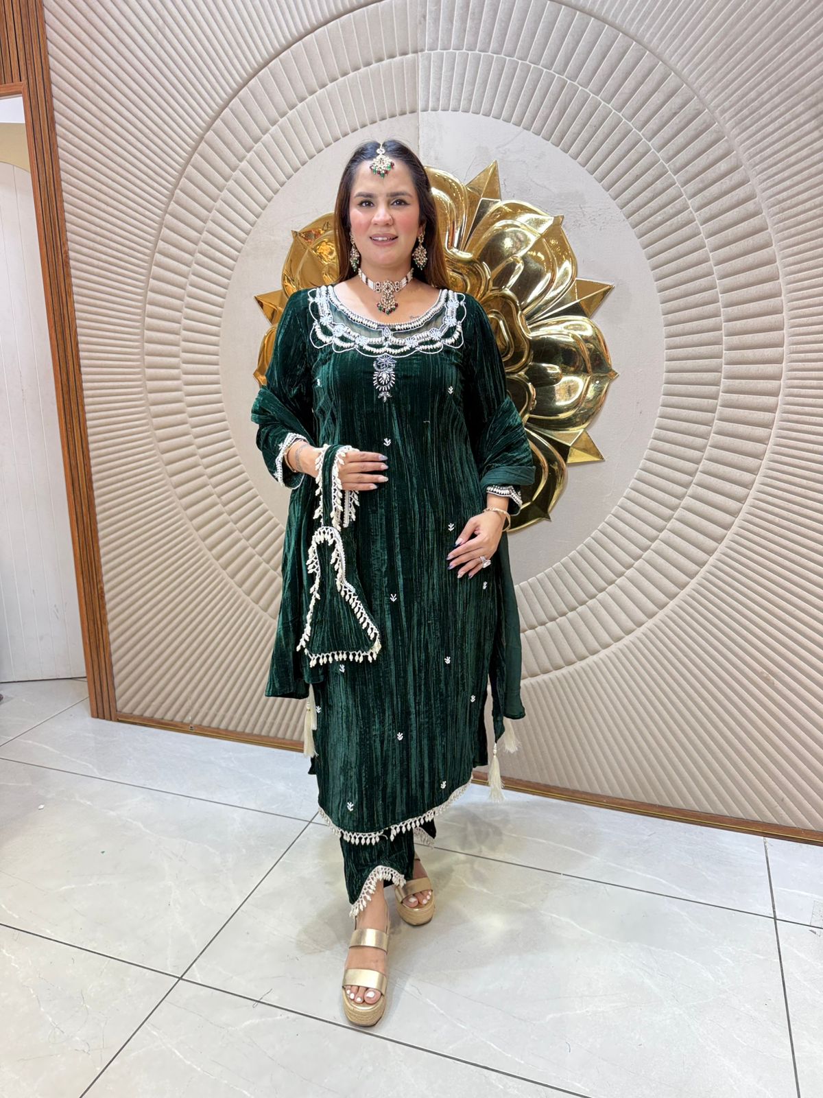 Elegant Suit with Hand Bag PC2256
