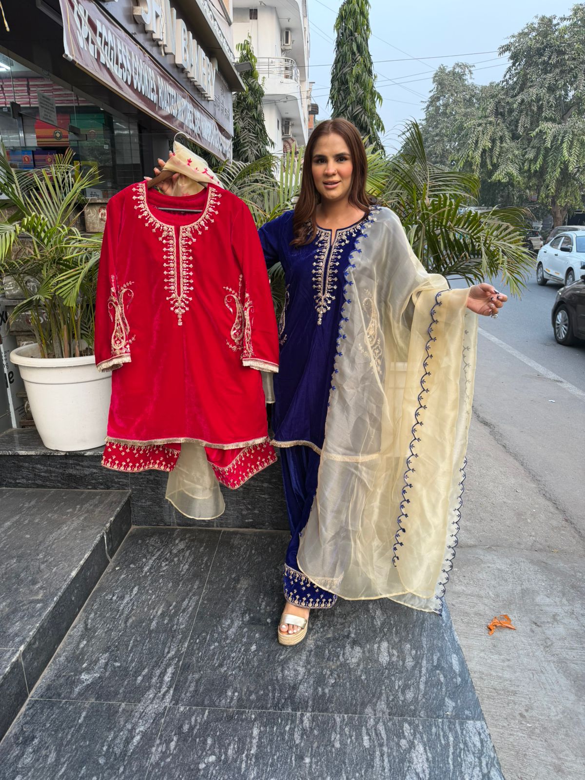 Elegant Velvet Suit PC2267