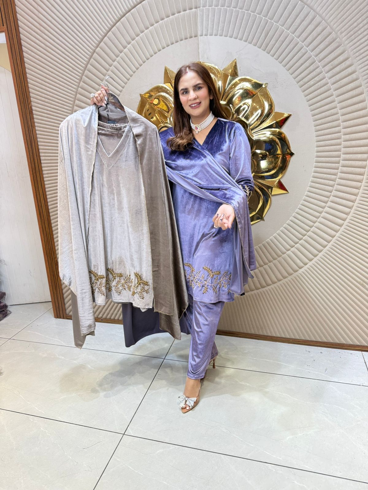 Beautiful Winter Suit With V-neck PC2283