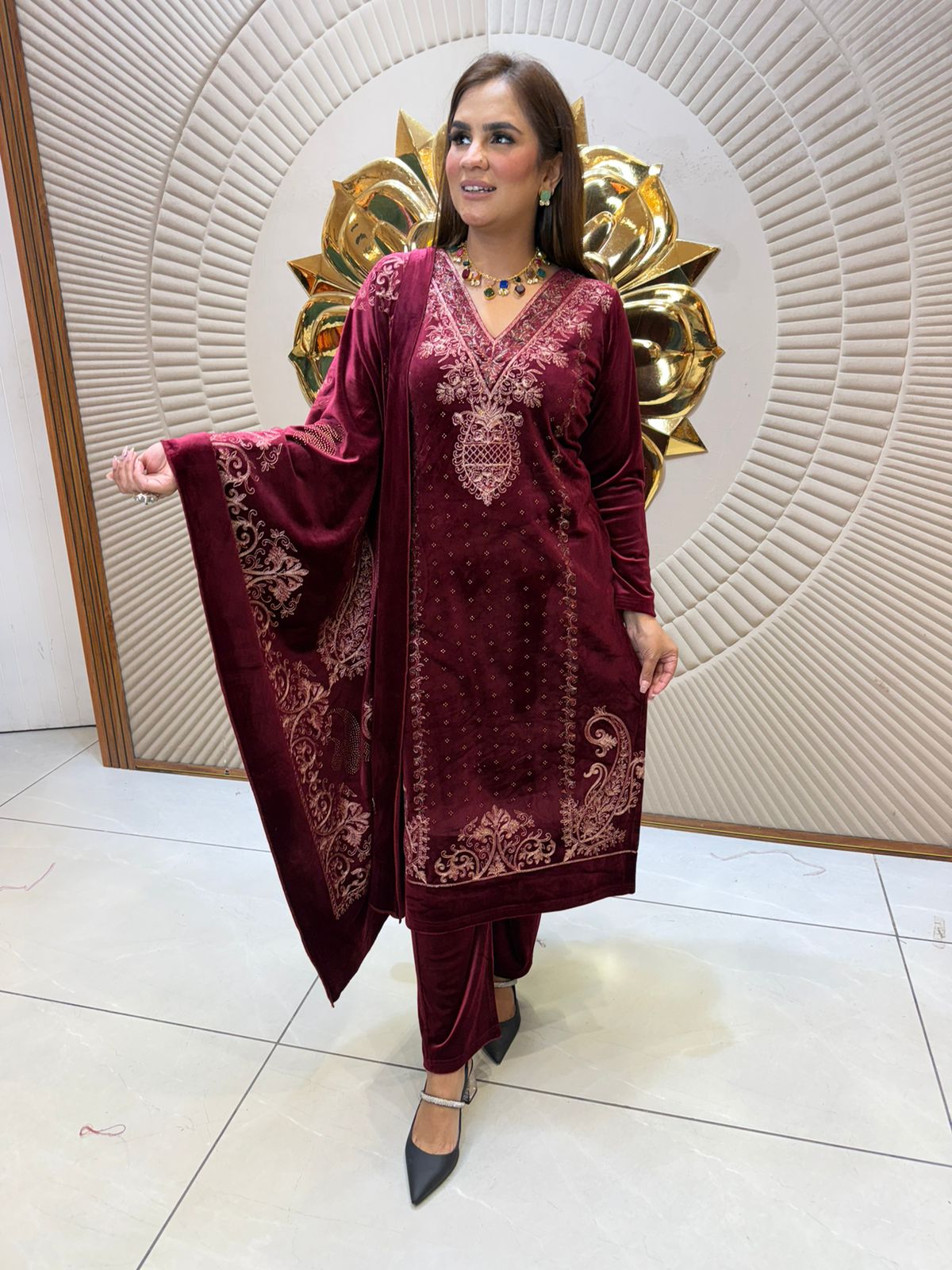 Elegant Woolen Suit PC2360