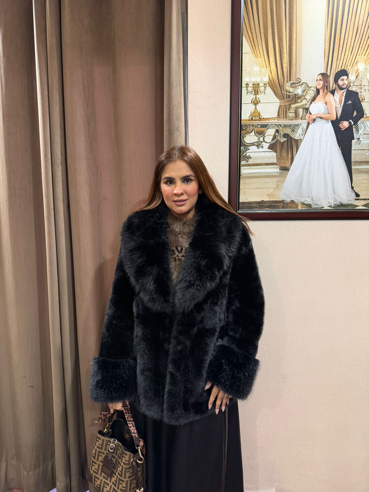 Elegant Black Fur Cat PC2361