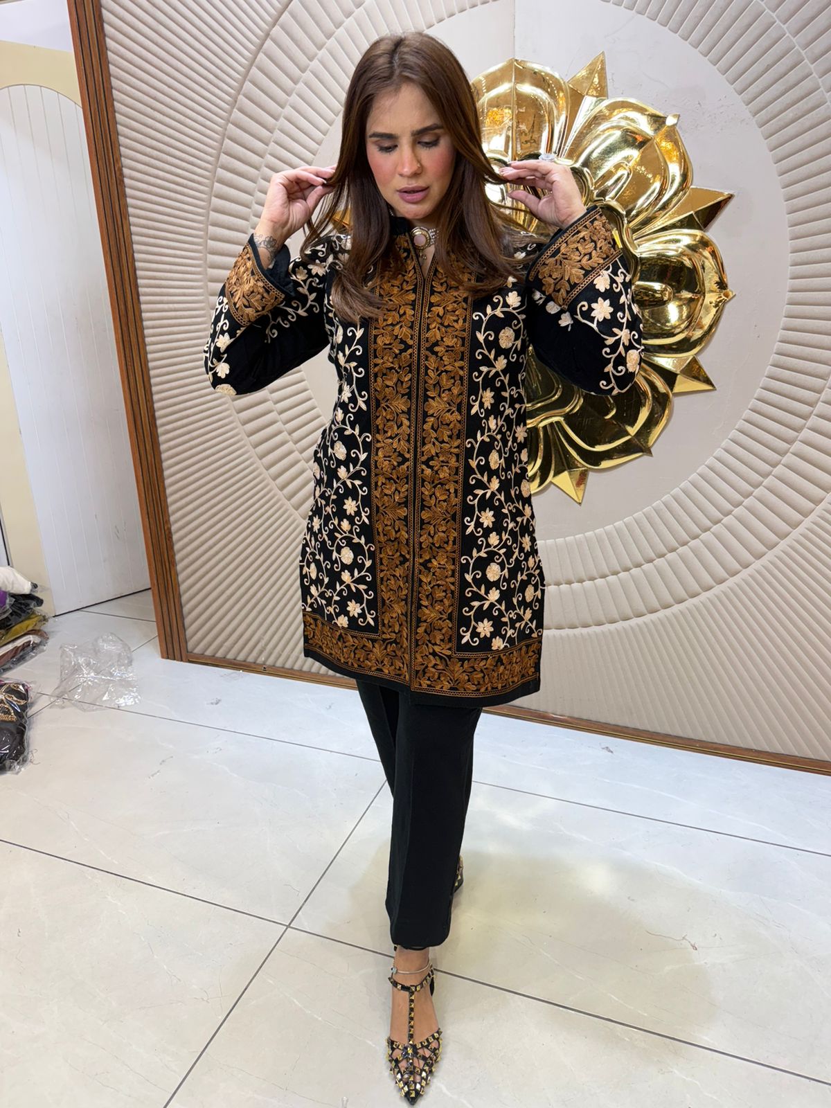 Elegant Dress With Flower Design PC2373