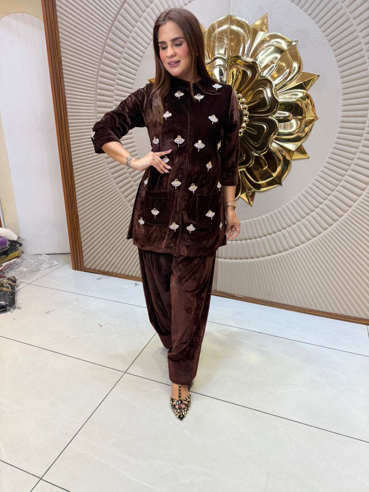 Elegant Velvet Suit PC2376