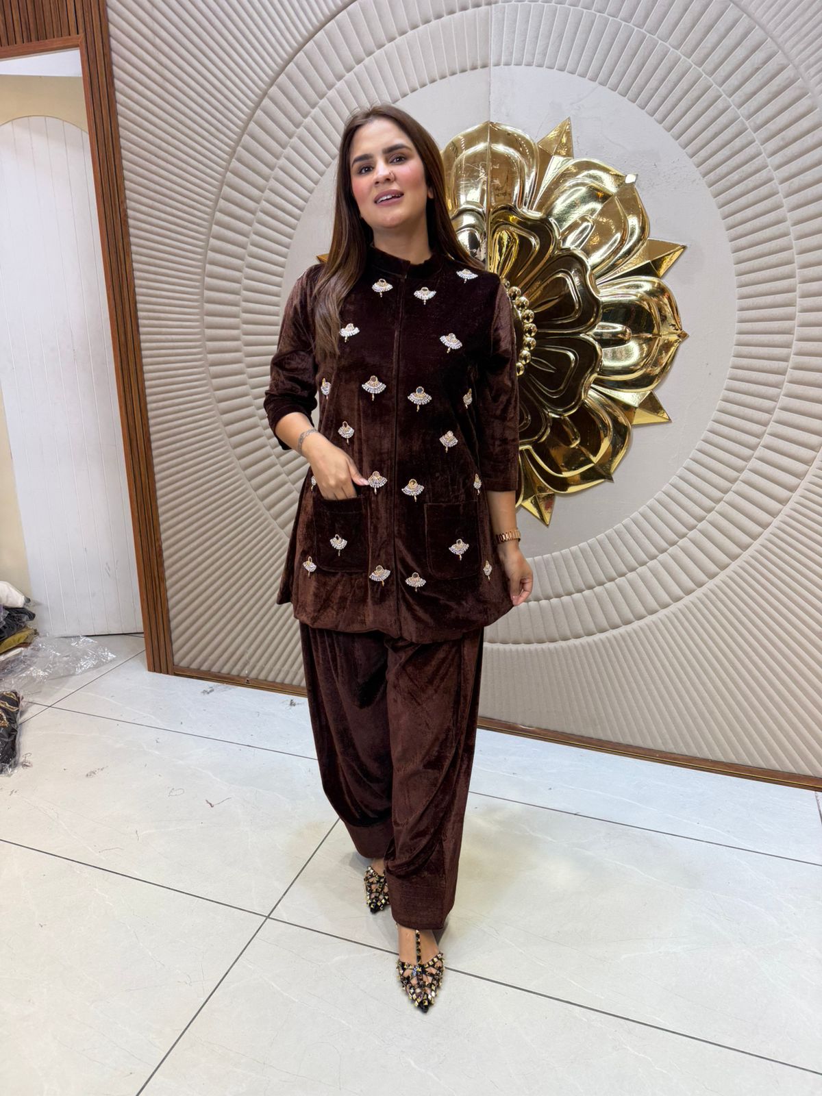 Elegant Velvet Suit PC2376