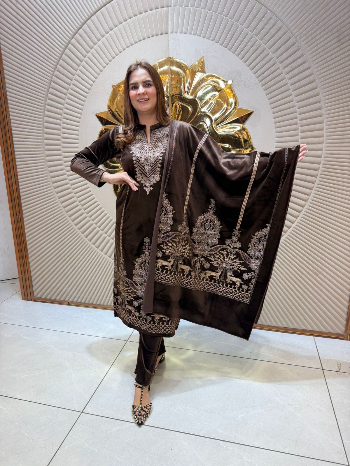 Elegant Woolen Suit PC2389