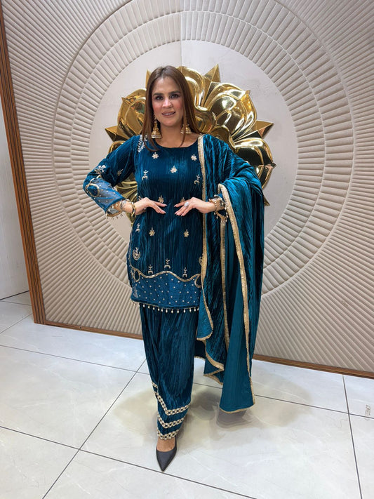 Elegant Velvet Flower Design Suit PC2394