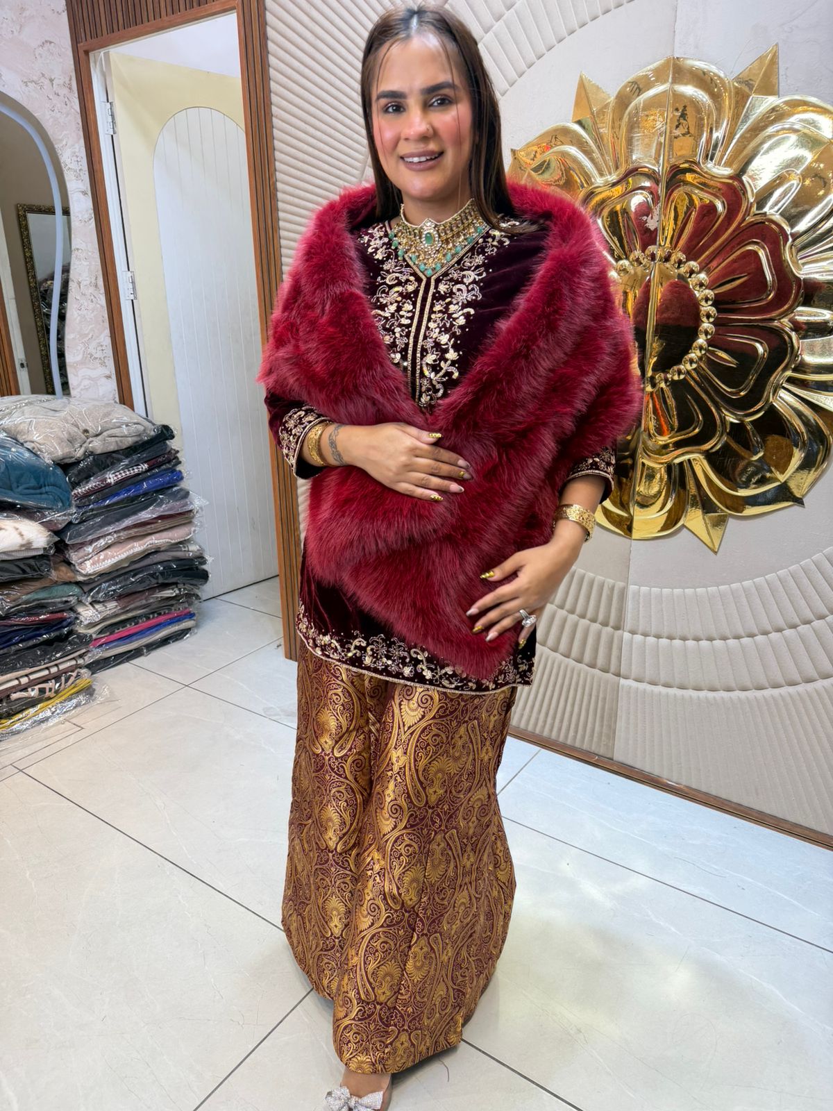 Elegant Velvet Shawl PC2459