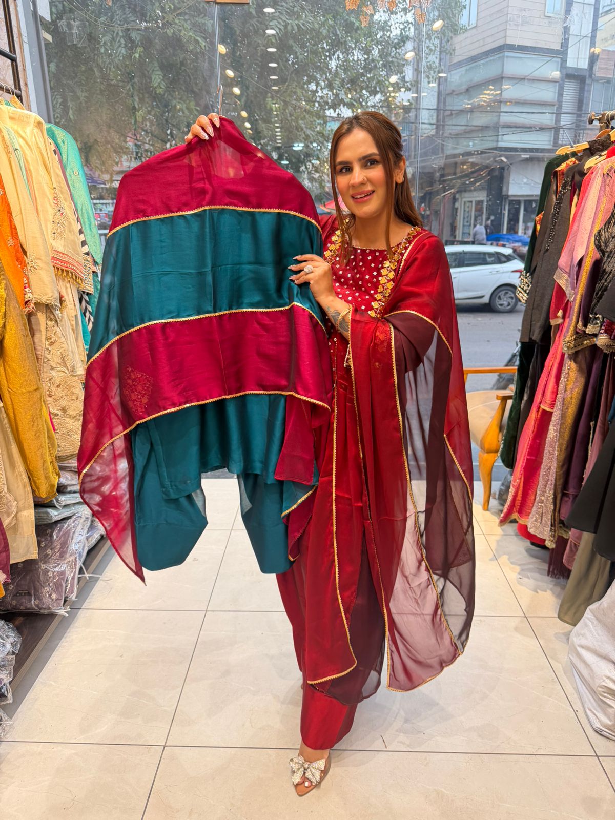 Elegant Suit With Round Neck PC2559