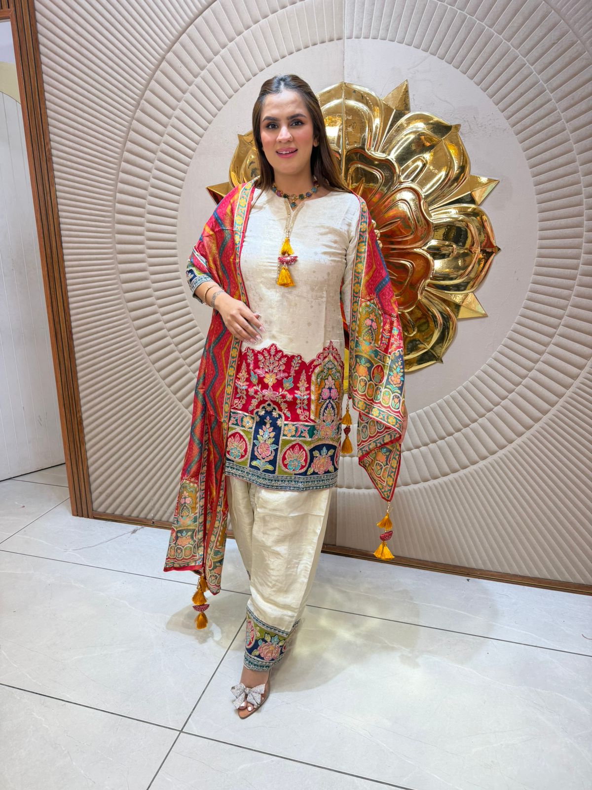 Elegant Suit Beautiful Dupatta PC2566