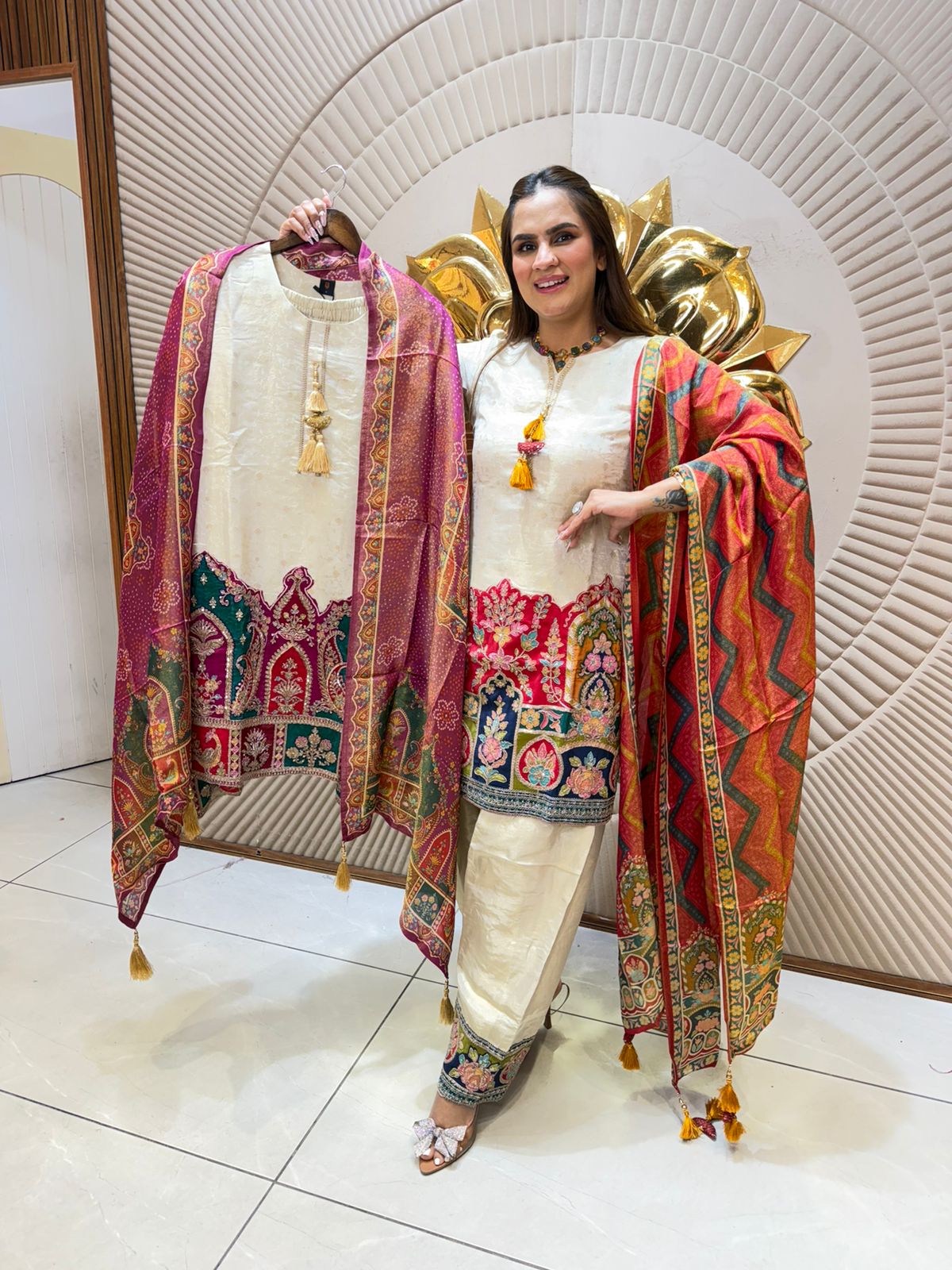 Elegant Suit Beautiful Dupatta PC2566