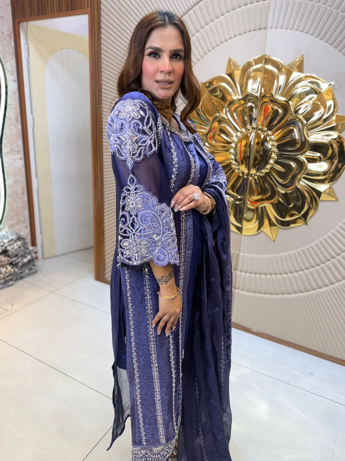 Elegant Long Suit With Neck Design PC2625