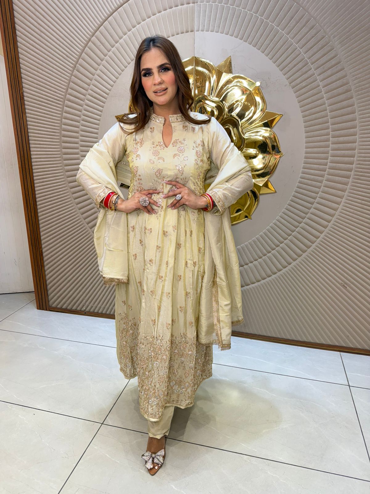 Elegant Suit With Leaf Design PC2677