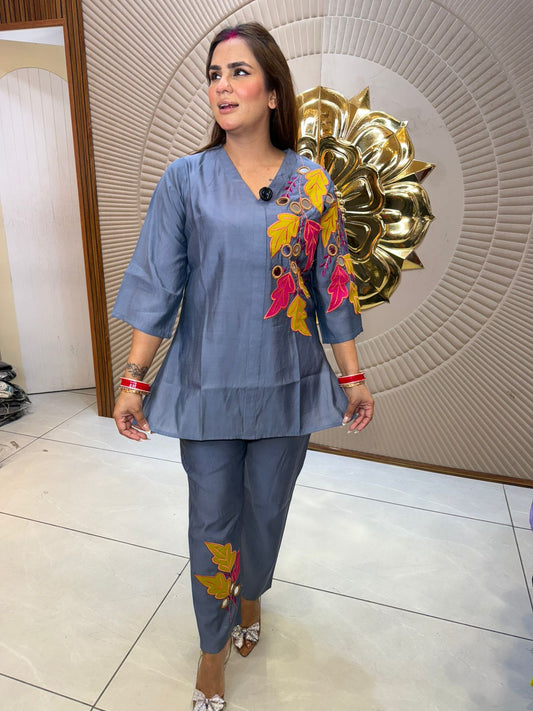 V-Neck Co-Ord Set With Beautiful Thread Work PC2750