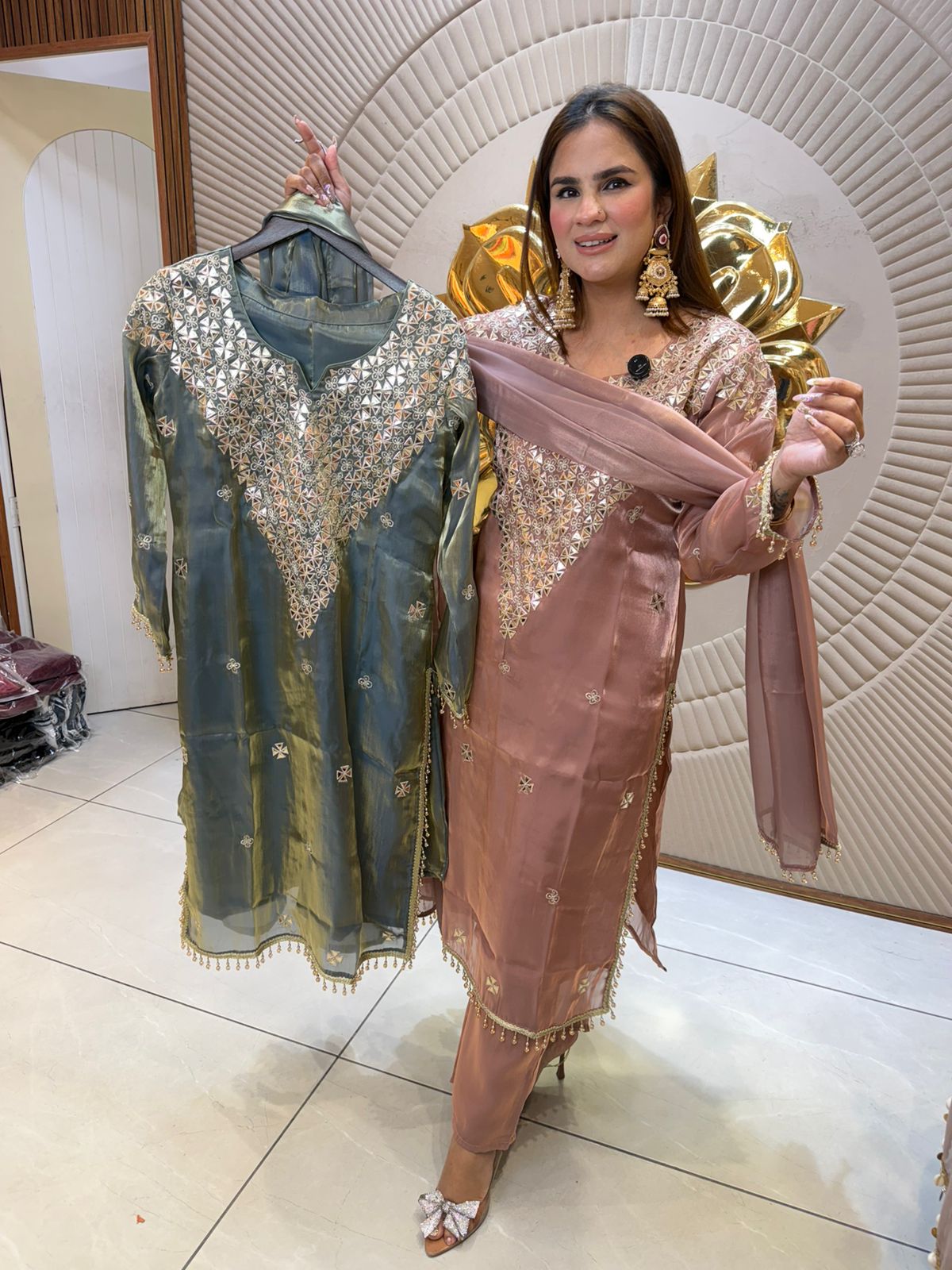 Beautiful V-Neck Design Suit PC2757
