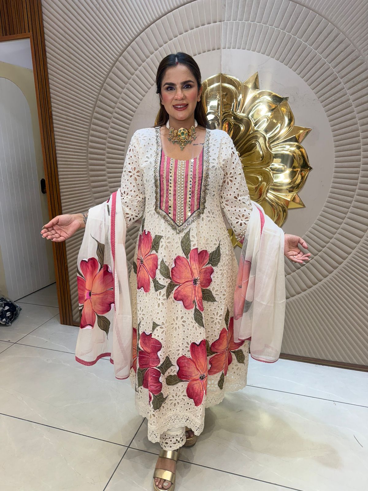 Elegant Suit With Flower Design PC2797