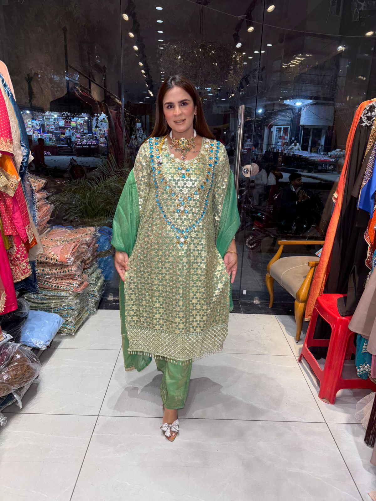 Elegant Small Flower Design Suit PC2805