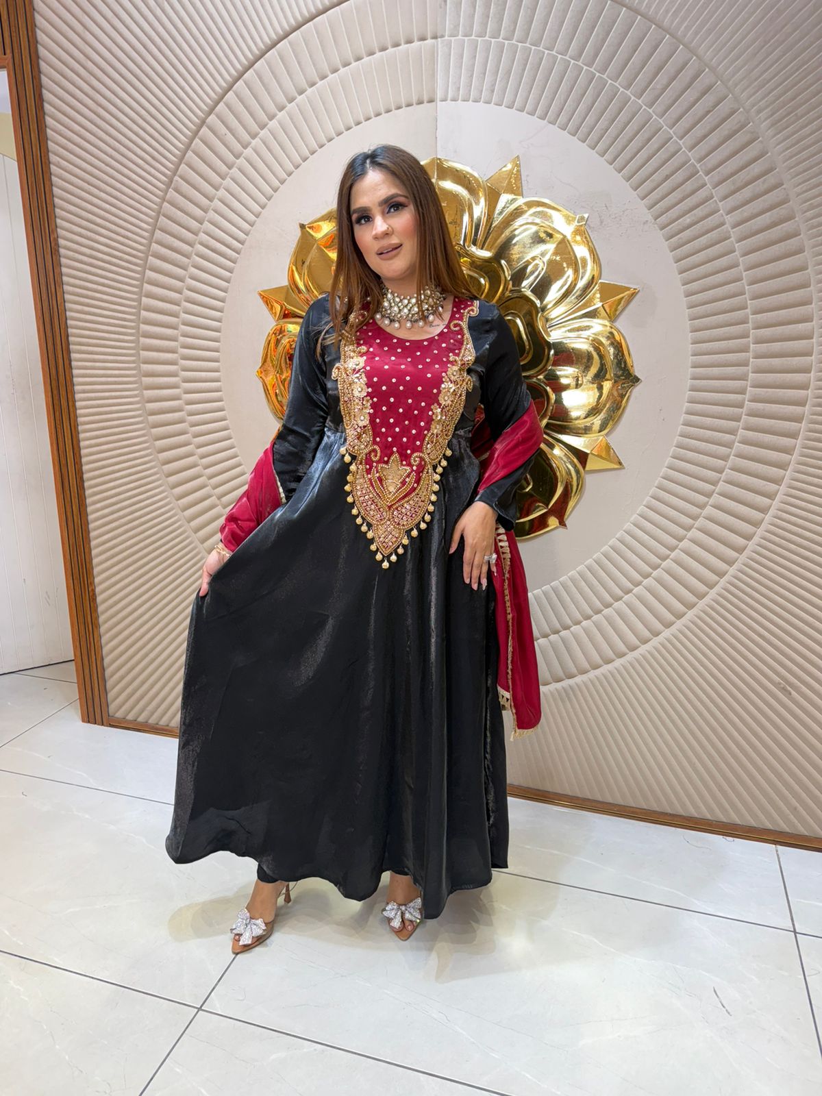 Beautiful Long Suit With Neck Design PC2809