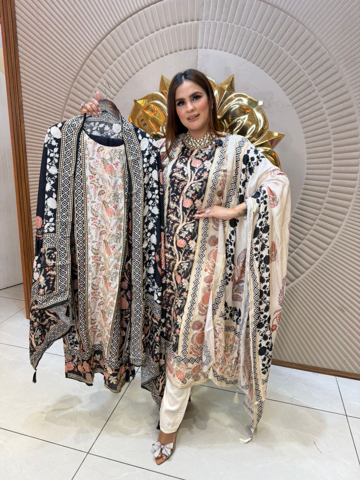 Elegant Heavy Printed Suit PC2815