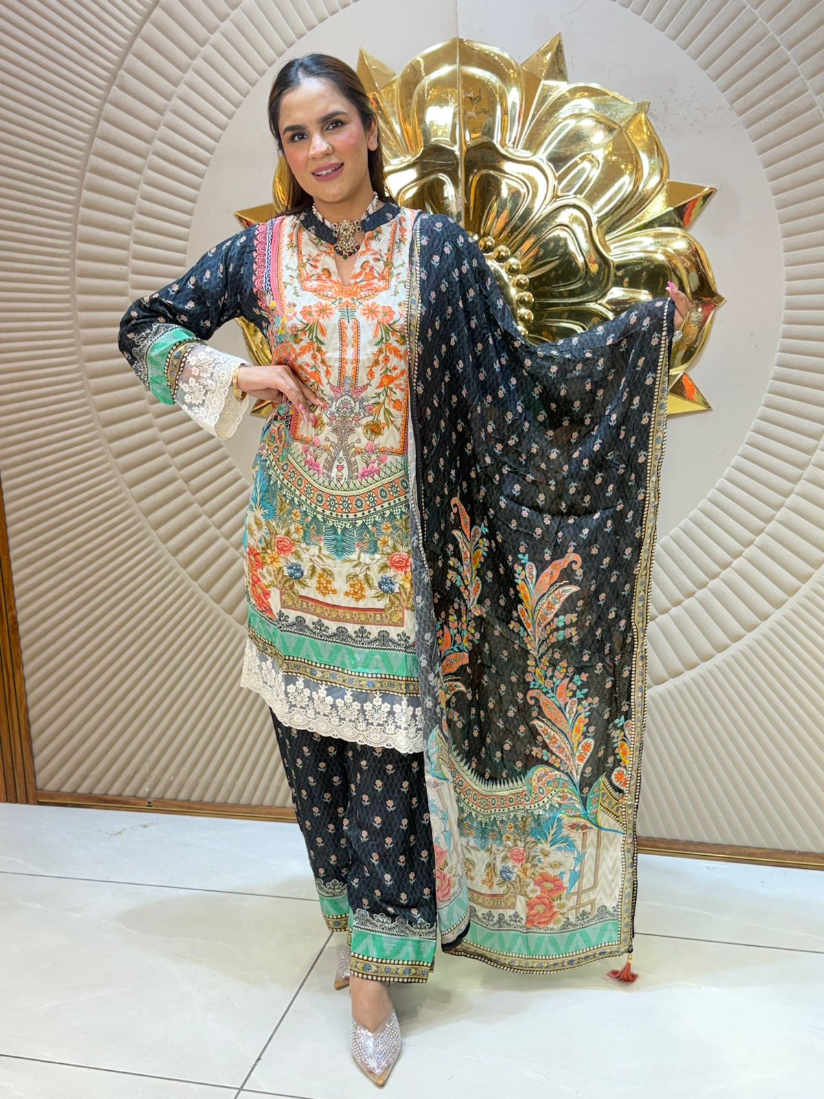 Stunning Floral Print Suit PC2760