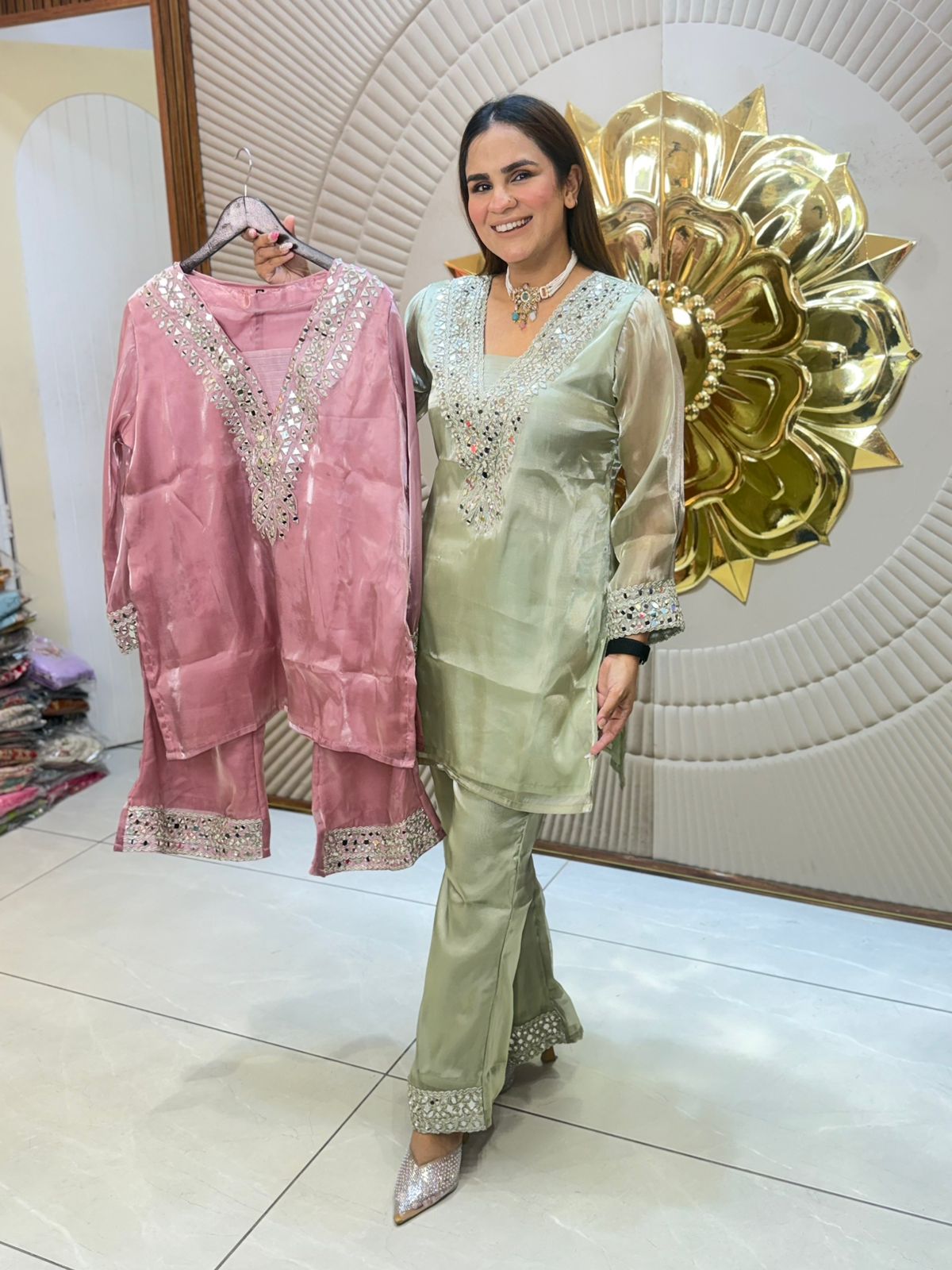 Beautiful Neck Work Suit PC2829