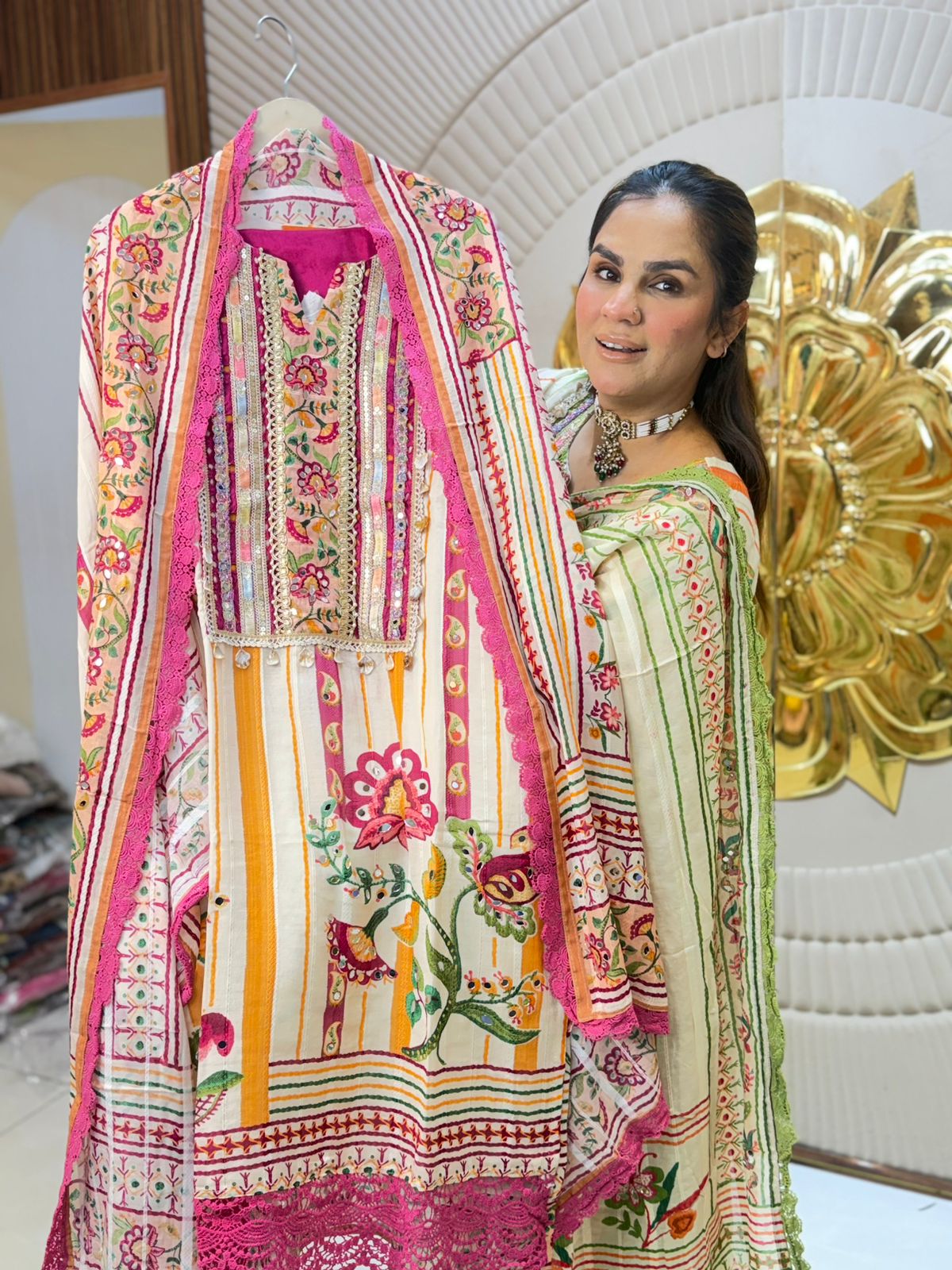 Beautiful Floral Print Suit With Lace Work PC2842