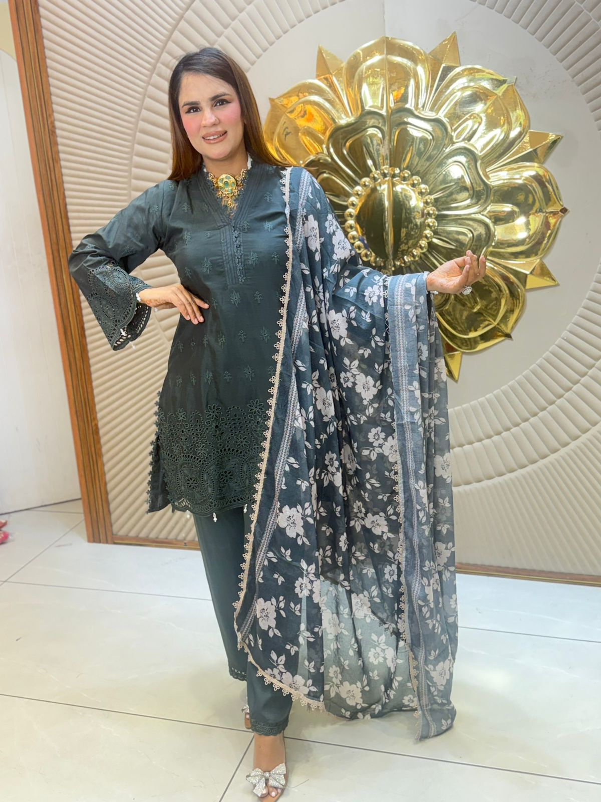 Beautiful Suit With Laser Cut Work PC2908