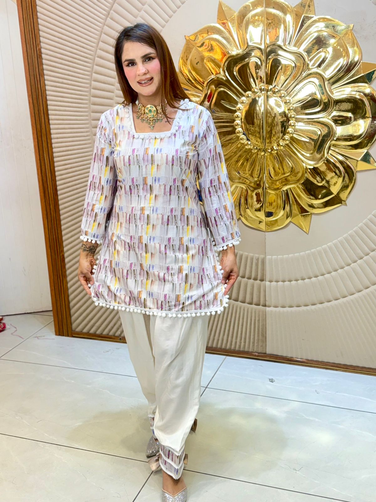 Stunning Pattern Print Work PC2910