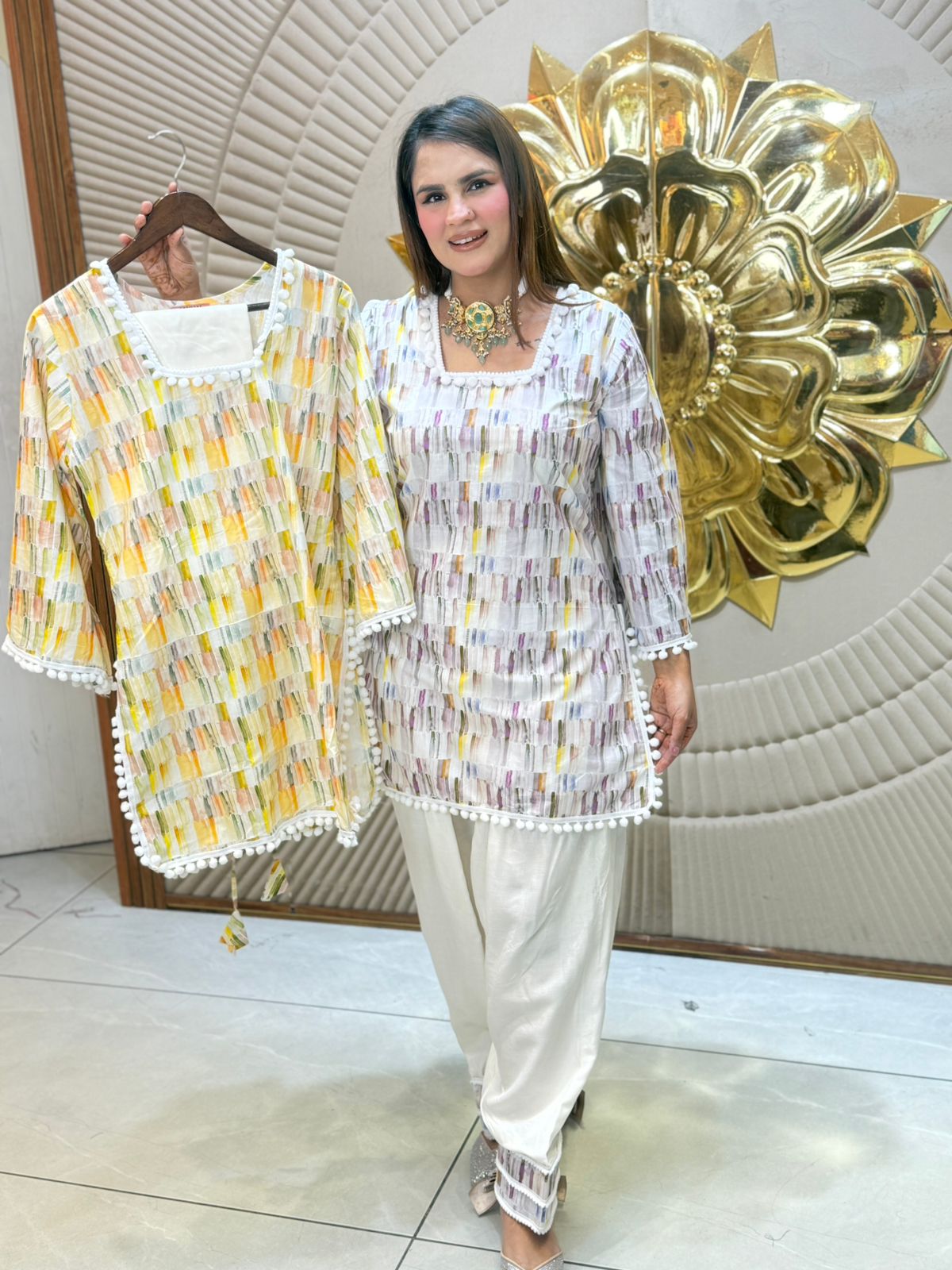 Stunning Pattern Print Work PC2910