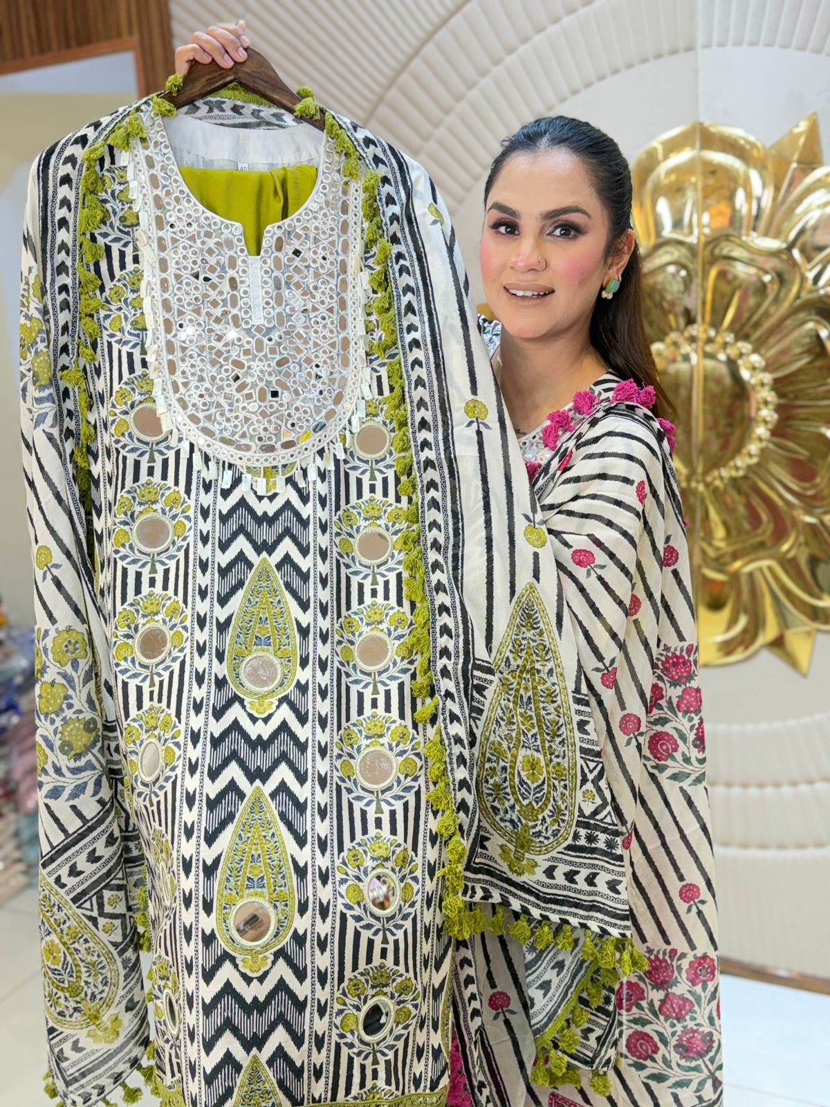 Stunning Pattern Print Suit PC2924