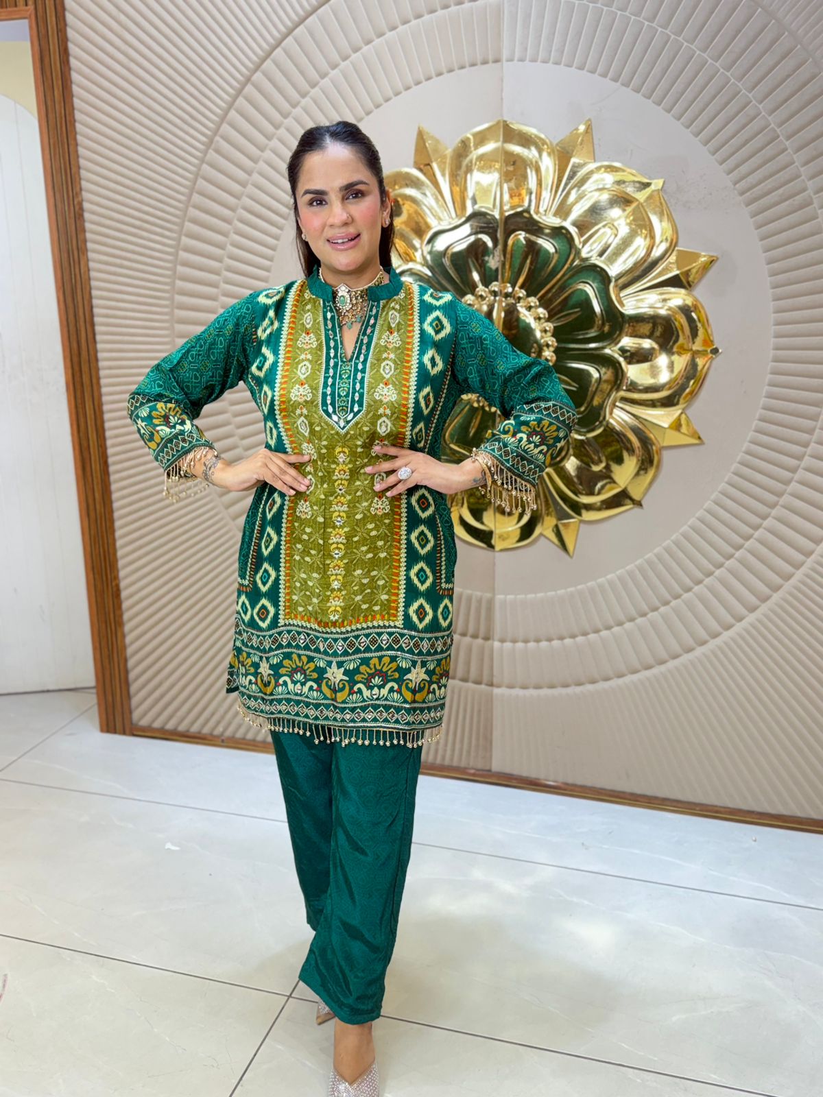 Beautiful Pattern Print Suit PC3113