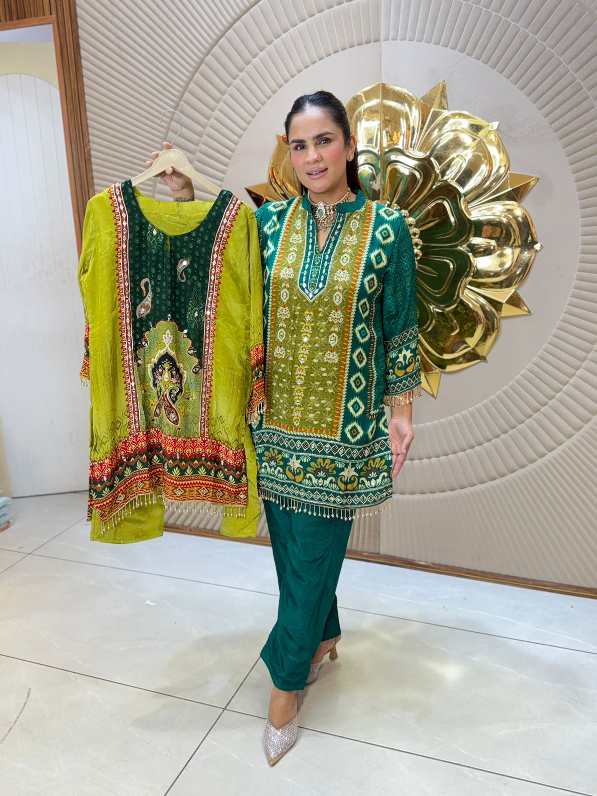 Beautiful Pattern Print Suit PC3113