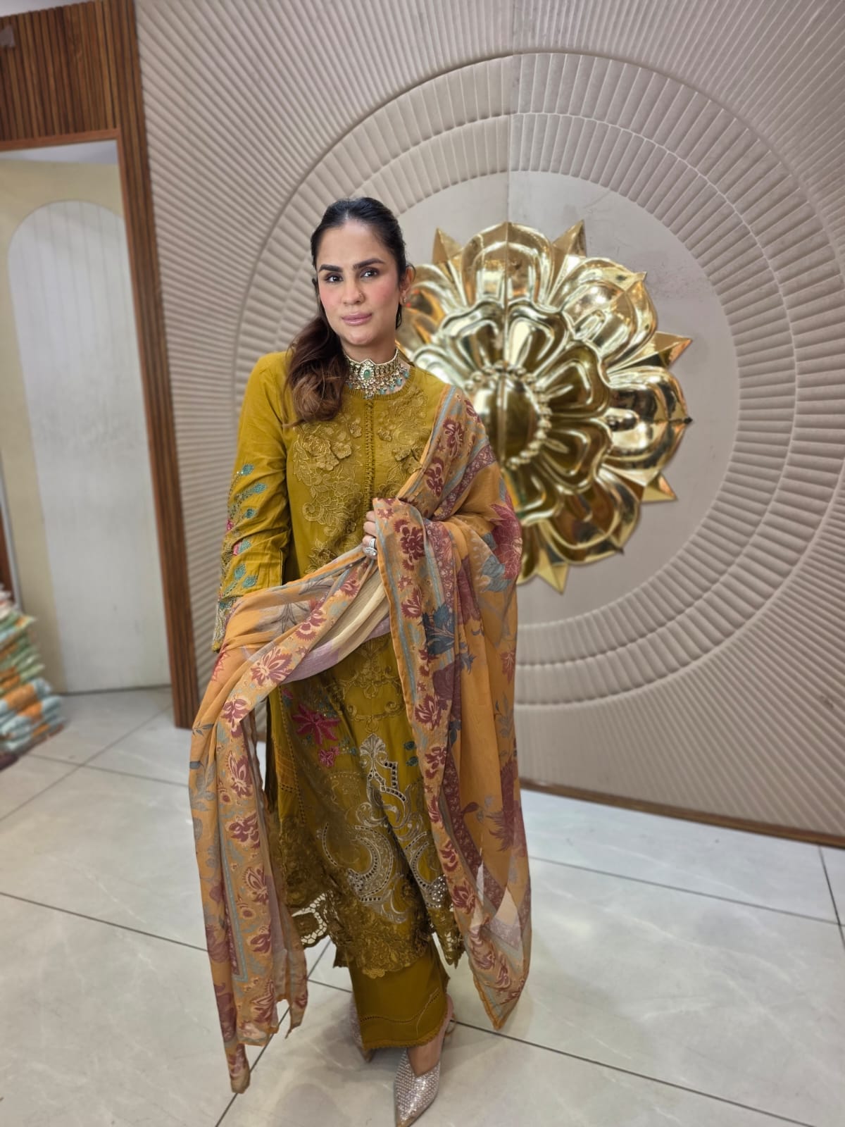 Beautiful Floral Print Laser Cut Work Suit PC3123