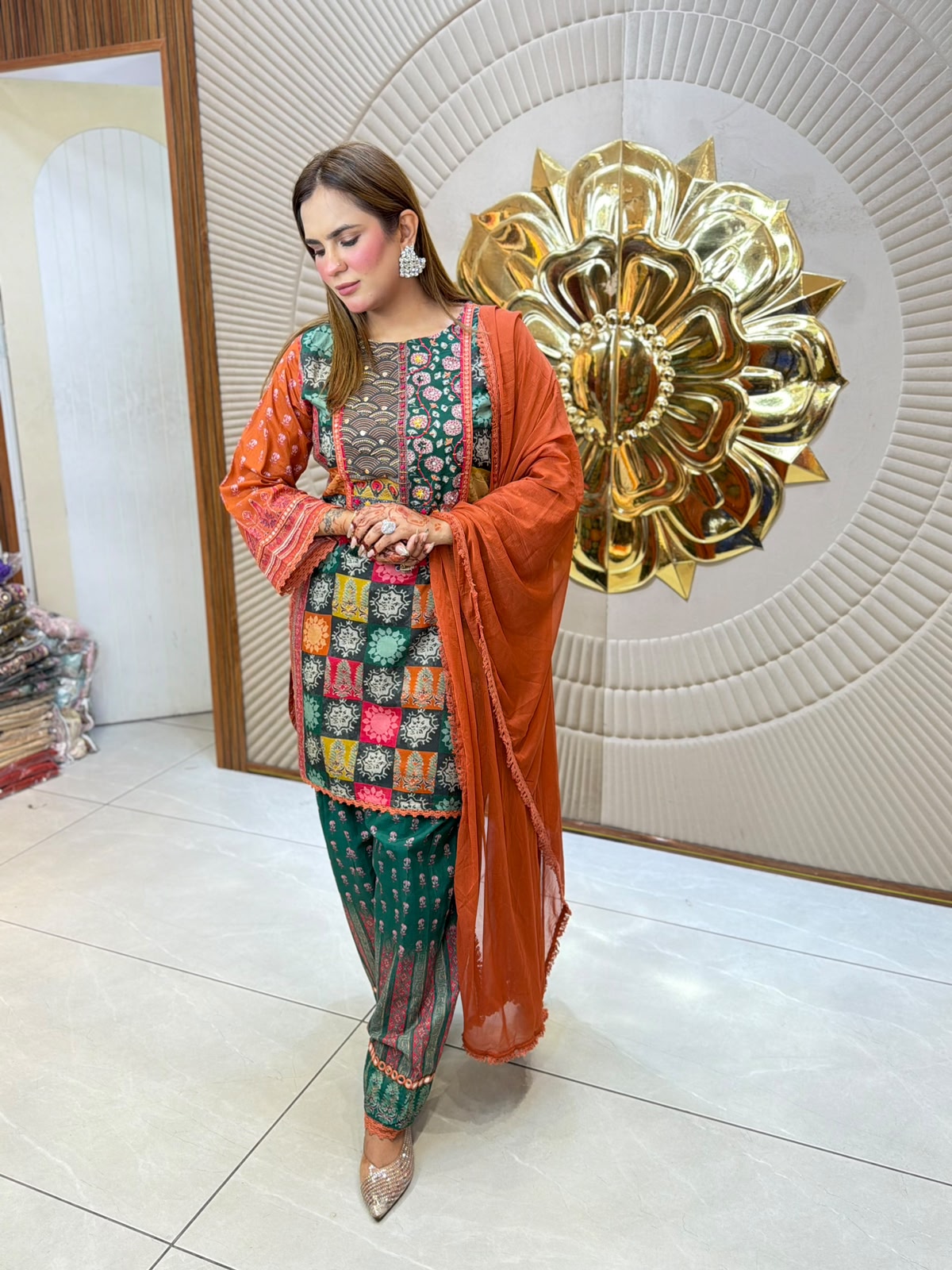 Beautiful Pattern Print Suit PC3137