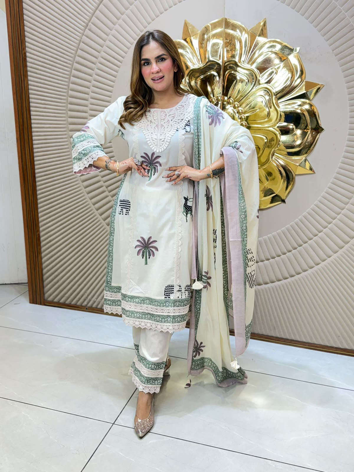 Beautiful Suit With Lace Work PC3172