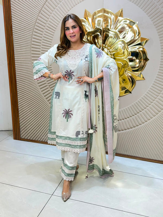 Beautiful Suit With Lace Work PC3172