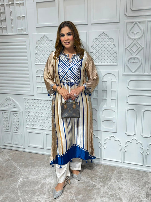 Beautiful Pattern Print Suit PC3179