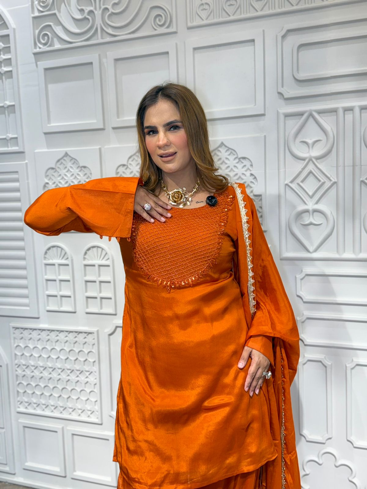 Beautiful Full sleeves Suit PC3219