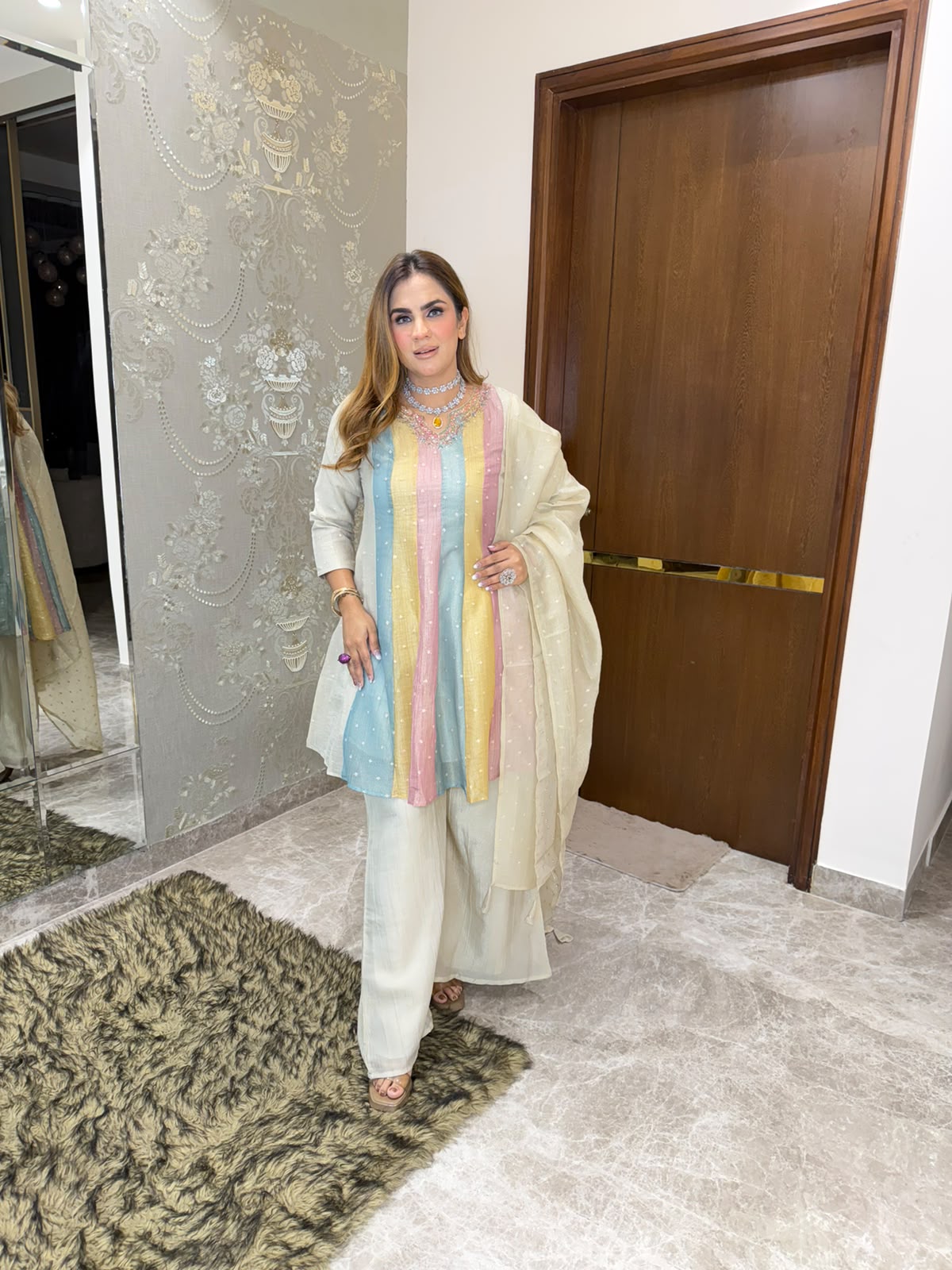 Elegant Suit With Lining Pattern PC3306
