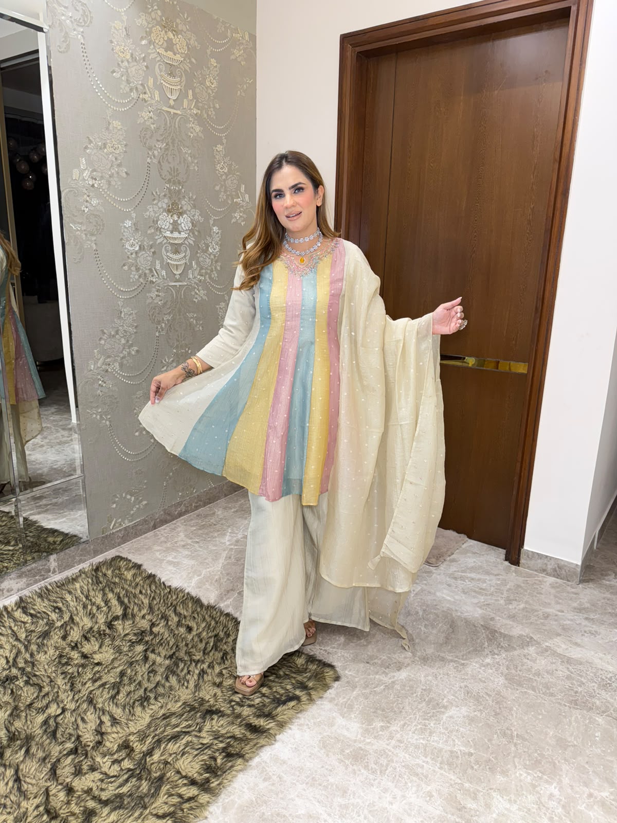 Elegant Suit With Lining Pattern PC3306