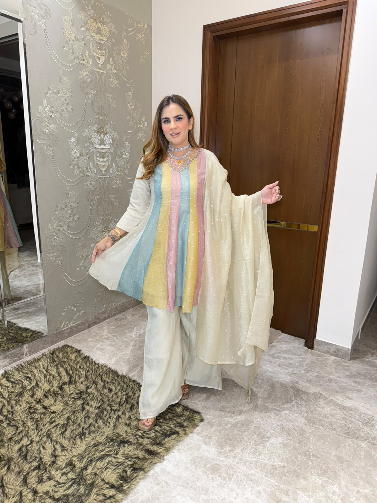 Elegant Suit With Lining Pattern PC3306