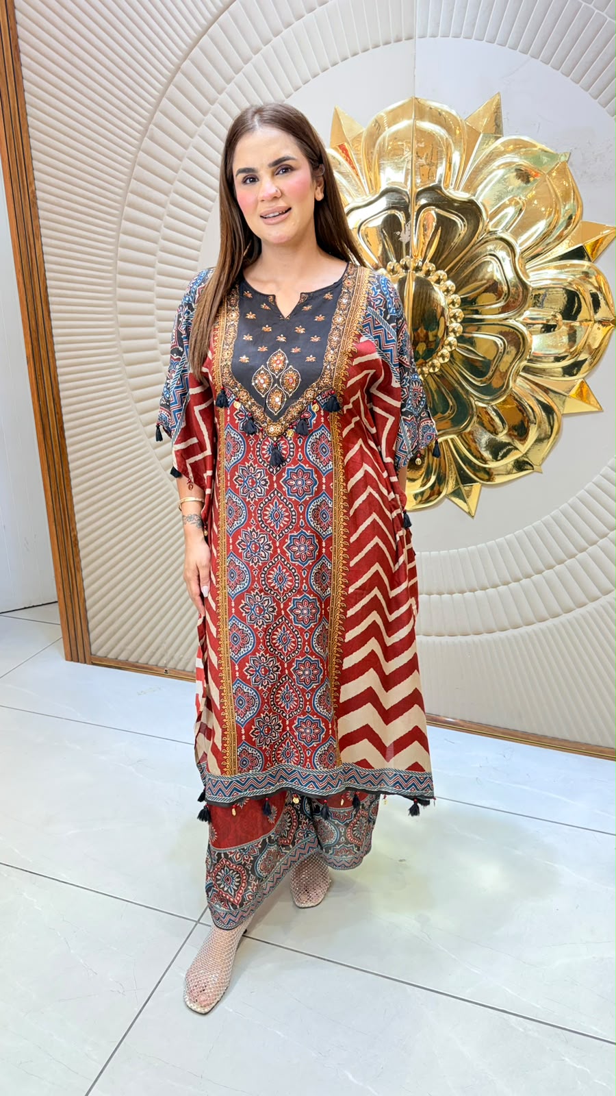 Elegant  Maroon and Red Printed Kaftan Dress PC3356