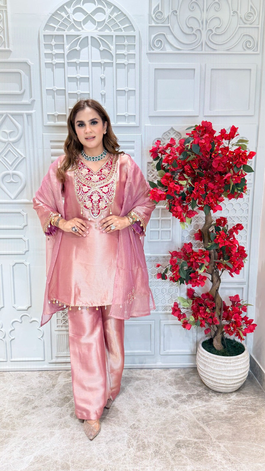 Beautiful V-neck Suit PC3412