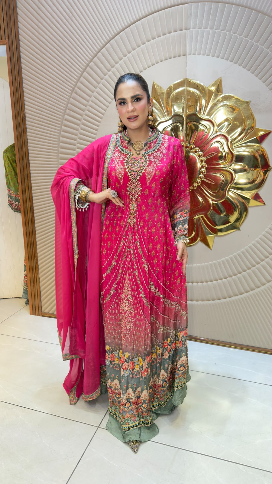Beautiful floor-length Anarkali suit set pc3326