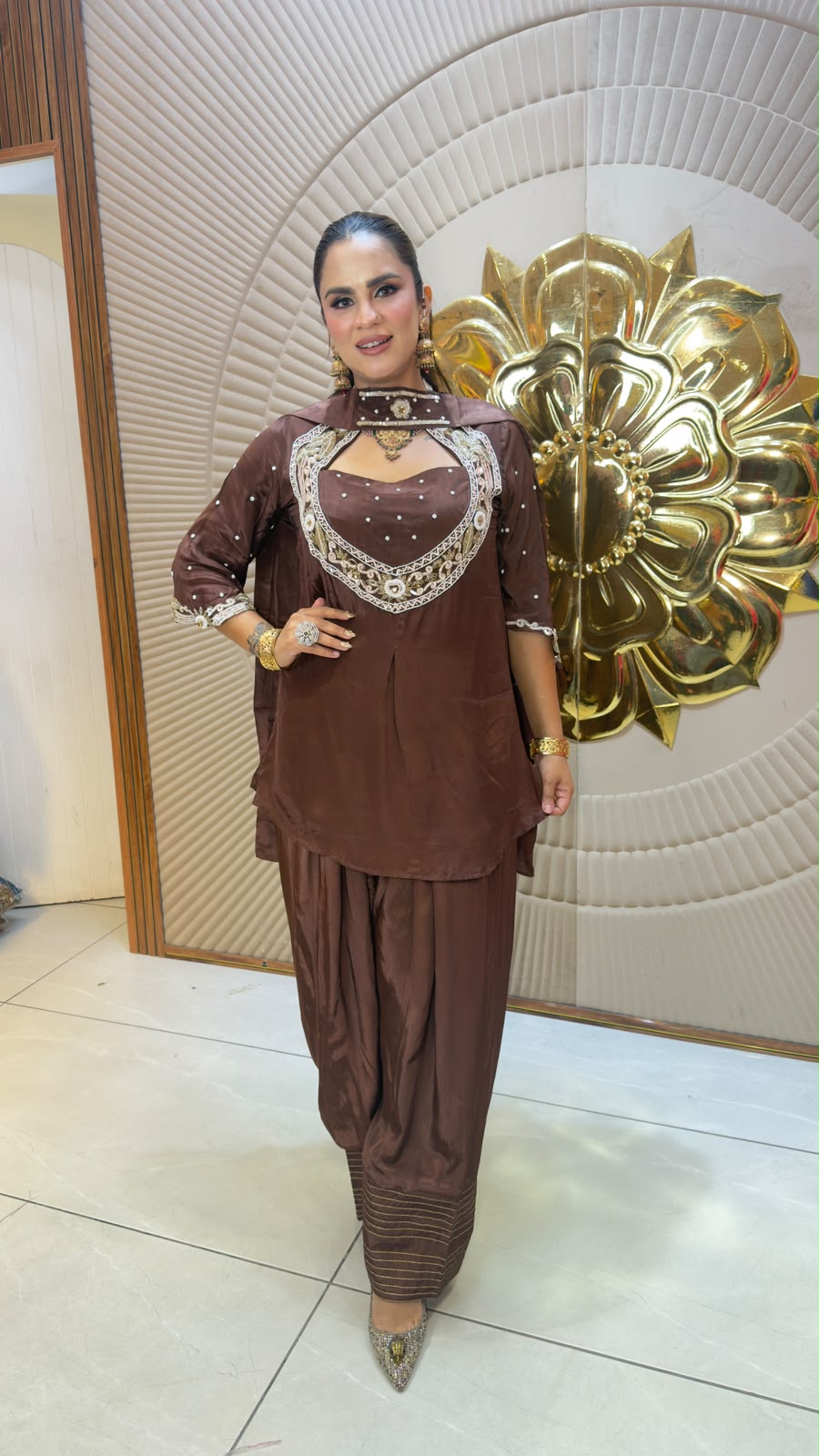 Beautiful brown embroidered peplum kurti paired with a patiala or farshi salwar and matching dupatta pc3334