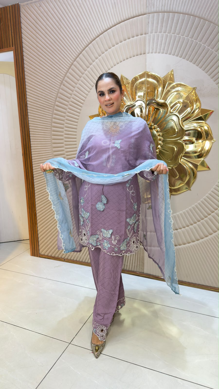 Elegant mauve embroidered organza kurta set PC3349
