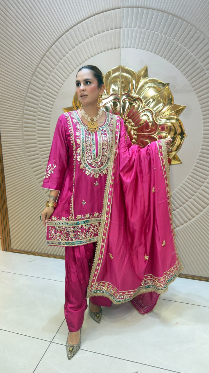 Beautiful magenta short silk kurta set pc3341