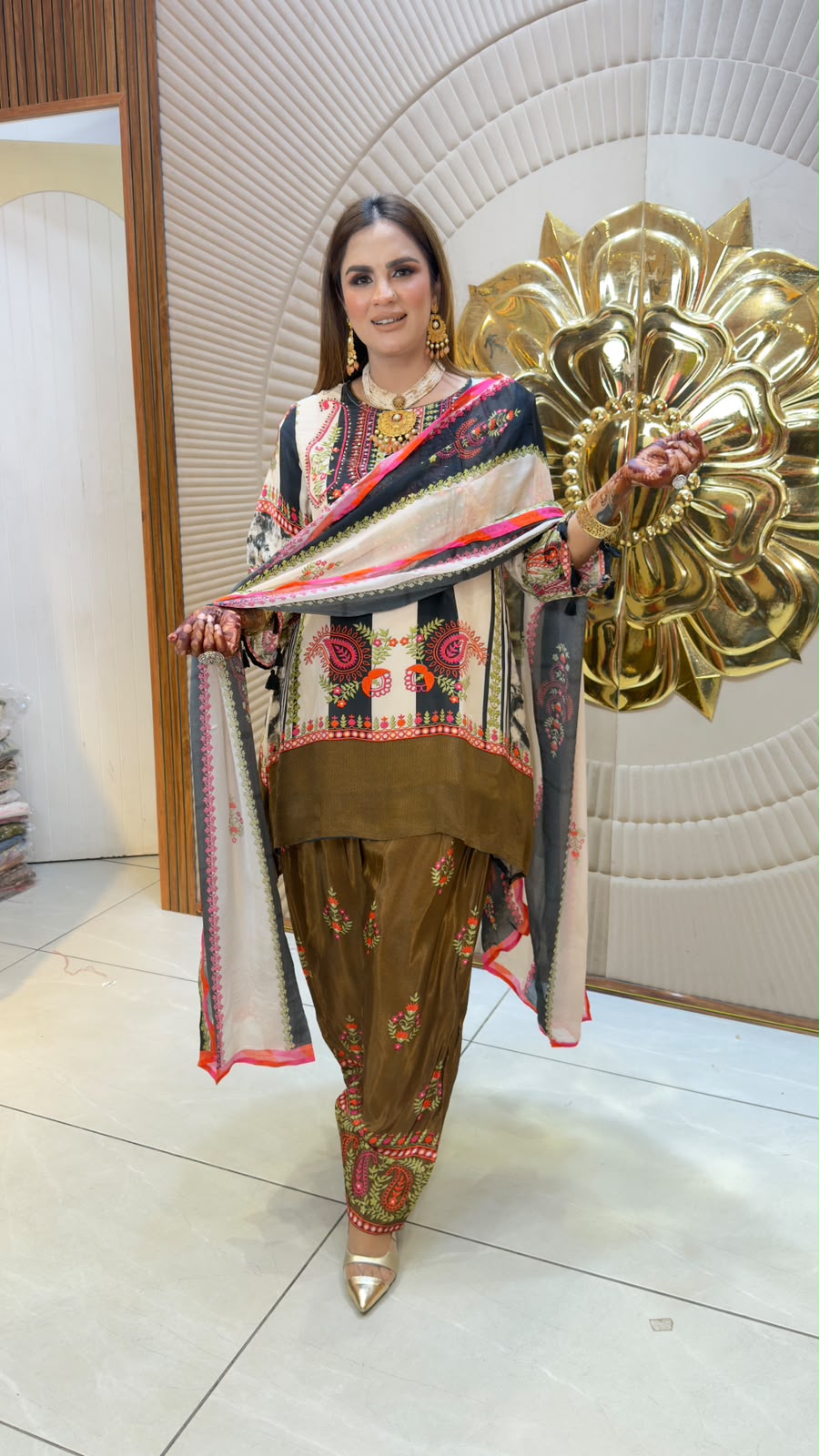 Elegant crepe embroidered printed suit set PC3360