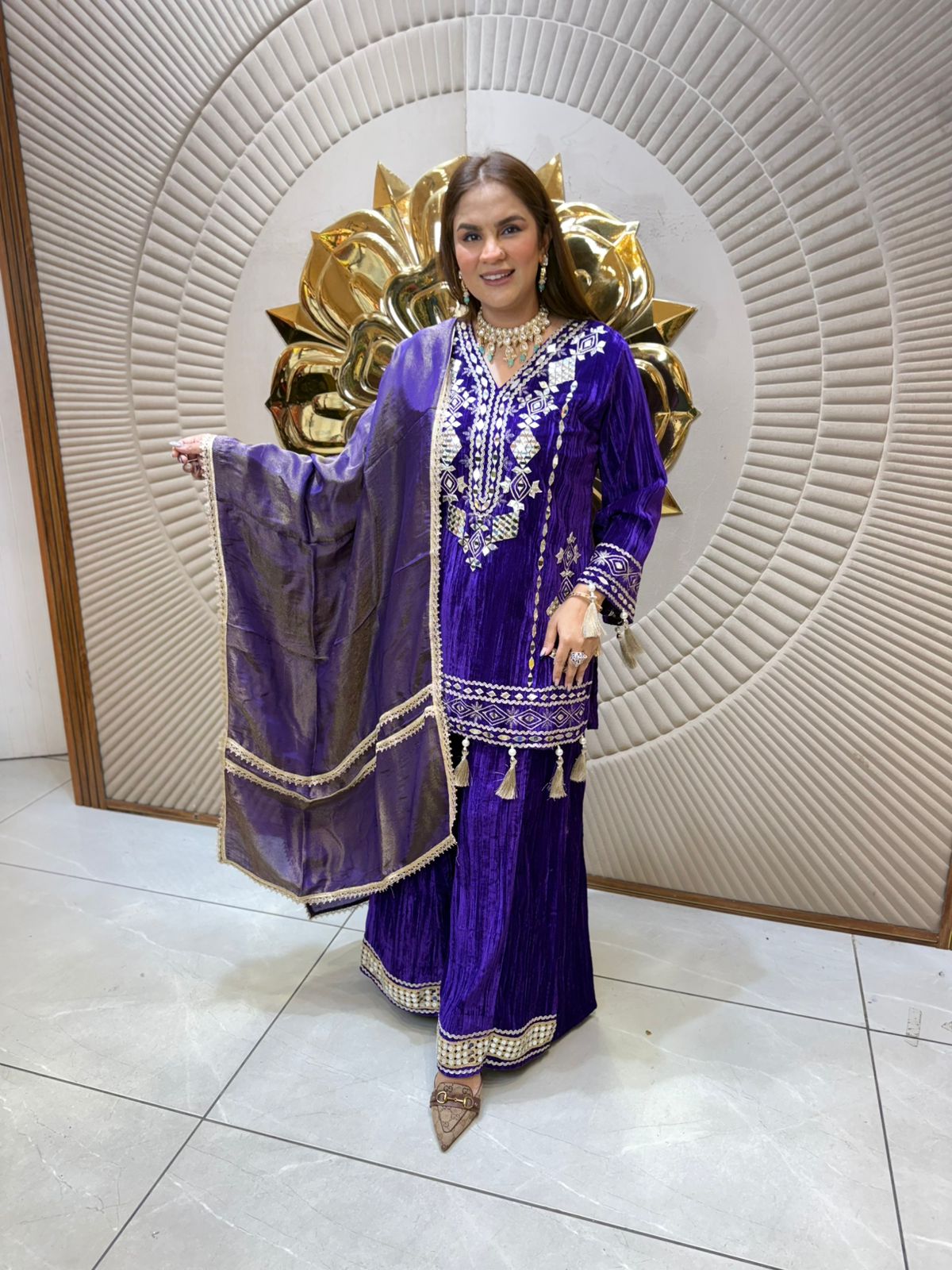 Elegant Suit With Lace Work PC2286