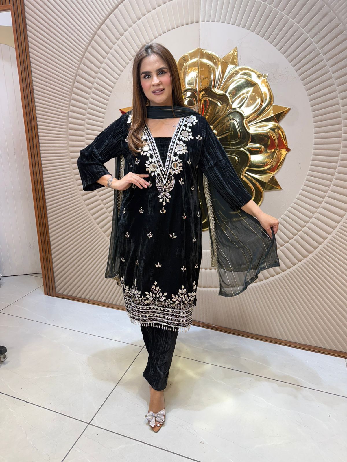 Beautiful Velvet Suit With Heavy Work PC2519