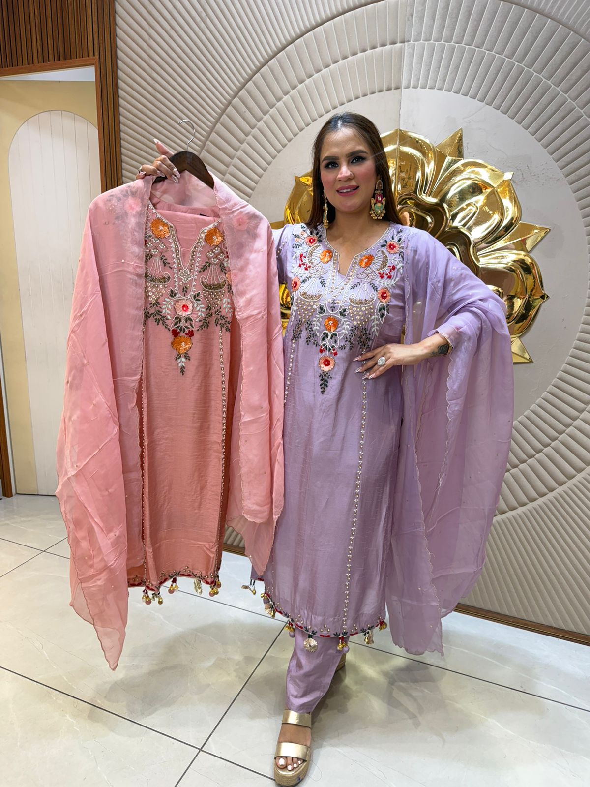 Beautiful Flower Design Suit PC2549